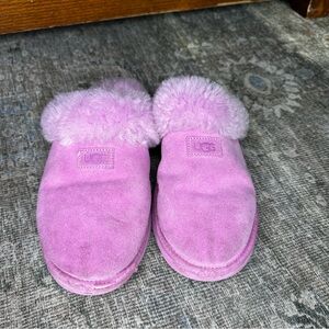 Ugg Cozy Skippers Pink Slip On Women’s Size 8